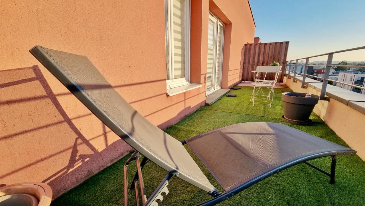 Le Smart - Parking - Terrasse - Wifi - Mulhouse - Relax Bnb Pfastatt Ngoại thất bức ảnh