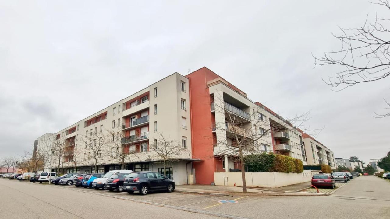 Le Smart - Parking - Terrasse - Wifi - Mulhouse - Relax Bnb Pfastatt Ngoại thất bức ảnh